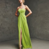 Evening dress from Pronovias salad