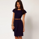 Cotton dress with sleeves-wings for the figure Pear (triangle)