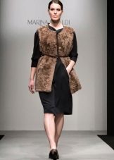 Fancy dress in large size with a fur vest