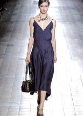 Short evening dress in linen style