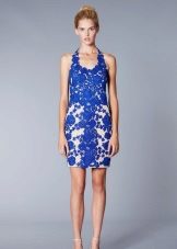 Short evening dress in blue lace