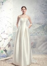 Corset closed wedding dress