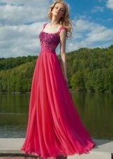 Evening dress from Oksana flies red