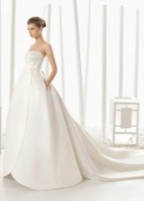 Wedding dress 2016 puffy with a train
