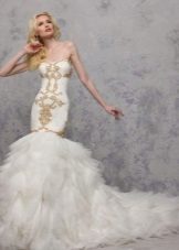 Mermaid wedding dress with embroidery