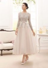 Retro style wedding dress