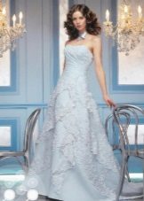Abito da sposa a trapezio azzurro