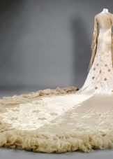Wedding dress with a train a retro