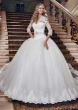 Puffy sleeves wedding dress with low waist