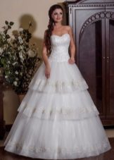 A-line wedding dress tiered