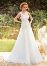 Wedding dress from the Sole Mio collection with lace