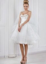 Short wedding dress with corset