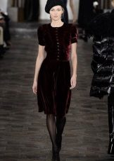 Simple dress with short sleeves