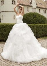 Lush white layered skirt wedding dress