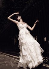 A wedding dress from Hugo Zaldi with a layered skirt