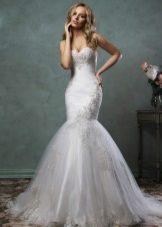 Wedding dress from Amelia Sposa small fish