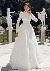 Tulipia Wedding Dress Closed