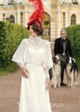 Brudekjole fra Tatyana Kaplun med brede ærmer