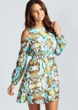 Multi-colored dress with sleeves