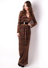 Brown dress with sleeves