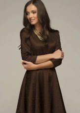 Brown dress with sleeves