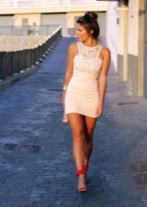 Bodycon short guipure milk dress