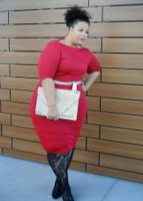 Red sheath dress for very full women with an apple figure