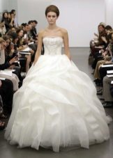 Luxurious organza wedding dress