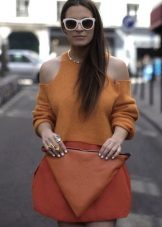 White manicure for terracotta dress