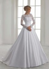 A-line wedding dress with lace