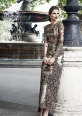 Dress with lace flooring