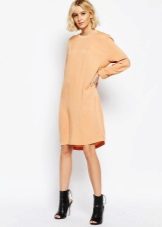 فستان مصنوع من البوليستر لموسم البرد