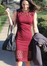 فستان من البوليستر المحبوك