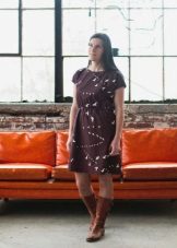  Nidottu mekko saappaat