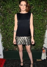 Short dress of a direct silhouette