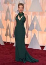 Long green dress with an American armhole