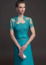 Boléro à une robe avec un corset