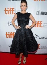 Sandals for a dress with a half-skirt skirt