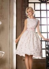 Wedding dress in a new style