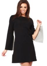 Dress in the style of the 50s for a figure like Pear