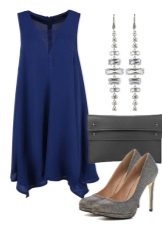 Dress for figure apple