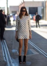 Short white beige check dress in a straight cut with three quarter sleeves