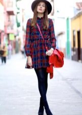 Accessories and decorations for a plaid dress