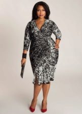 Dress with a pattern for full