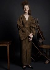 Autumn dress in the floor with a sleeve