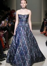 Strapless evening dress in a cage