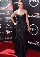 Μακρύ φόρεμα με δαντέλα