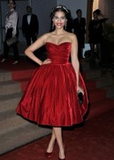 Πλήρης φορεσιά φόρεμα φούστα