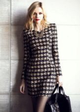 Accessories for the dress crow's feet