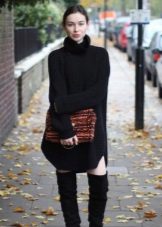 Elbise çantası için çanta ve uzun çizmeler